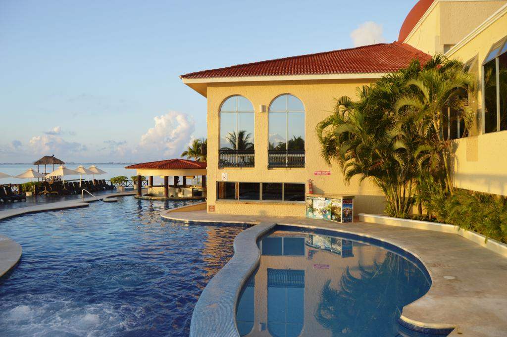 Cancun - 
All Ritmo Cancun Resort & Water Park

