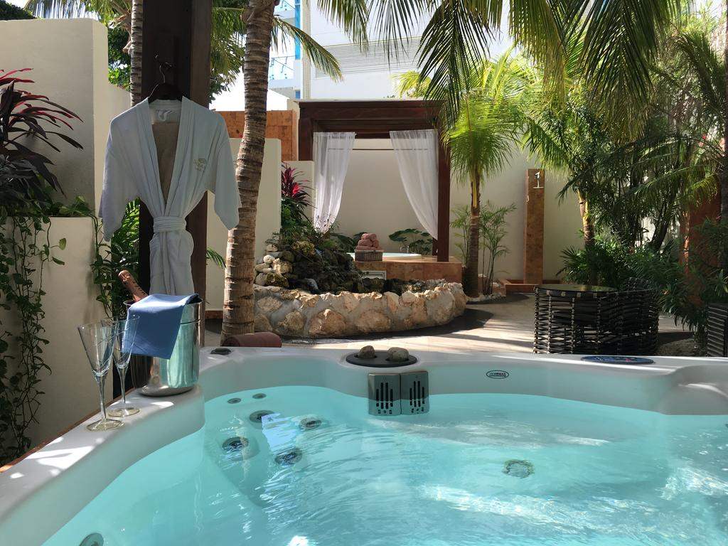 Cancun - 
Dreams Sands Cancun Resort & Spa
