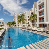 Cancun - 
Real Inn Cancún
