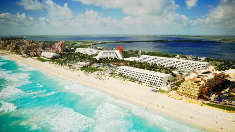 grand-oasis-cancun-all-inclusive-resort