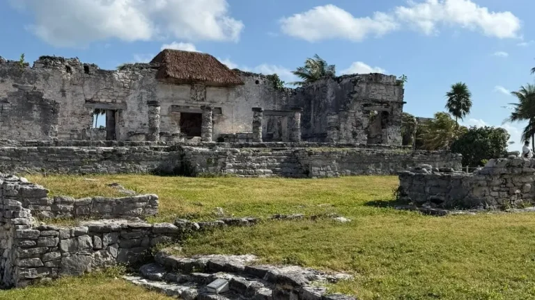 tulum-ruins-front